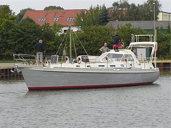 Shearwater 39 GRP, aluminum or timber classic cruiser